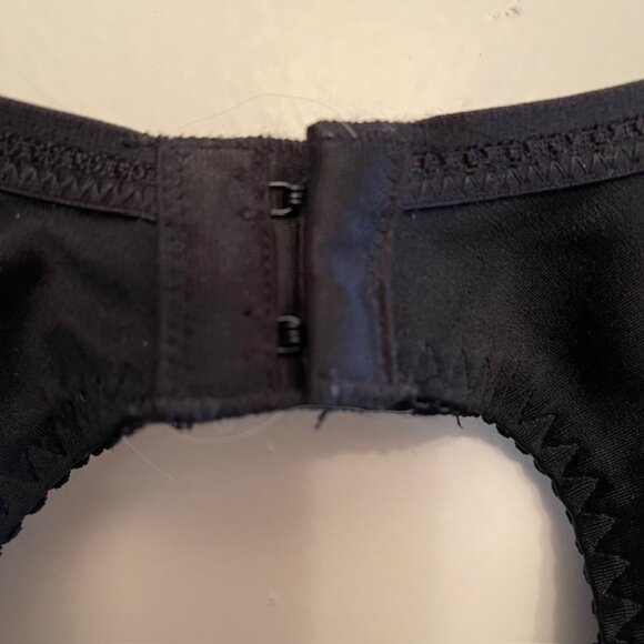 EUC Frederick's of Hollywood Push Up  Water Bra 34A - Picture 5 of 10